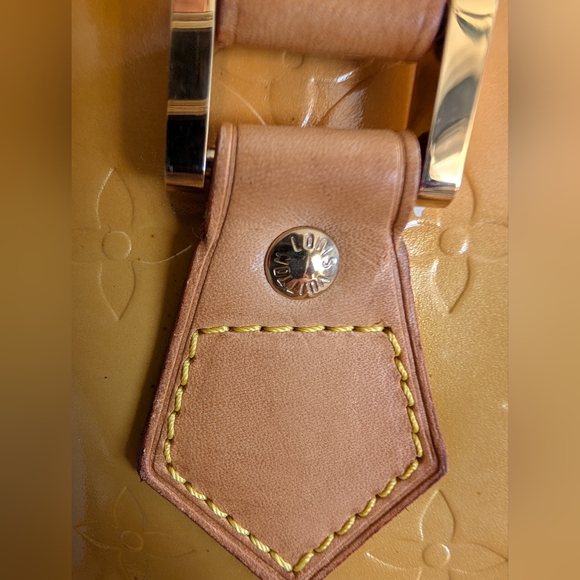 Authentic Louis Vuitton Houston Embossed Monogram Vernis Leather Tote Bag - Picture 14 of 14
